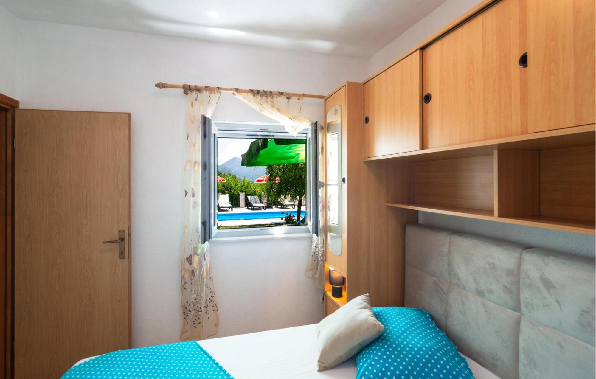 Cozy Home In Podaspilje With Kitchen Svinišće Kültér fotó