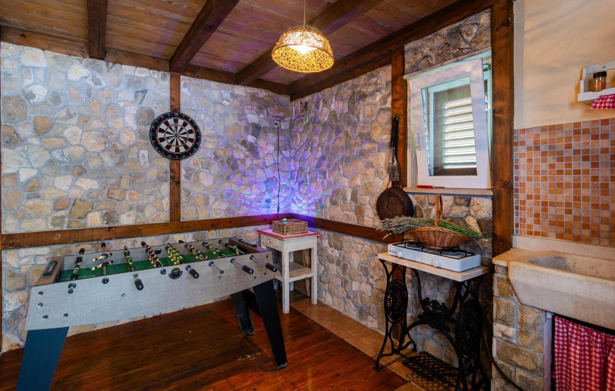 Cozy Home In Podaspilje With Kitchen Svinišće Kültér fotó